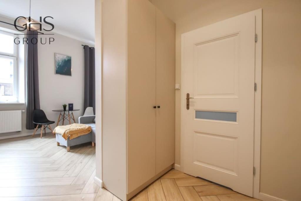Piekny Apartament W Zabytkowej Kamienicy Krakau Buitenkant foto