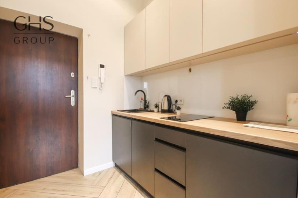 Piekny Apartament W Zabytkowej Kamienicy Krakau Buitenkant foto
